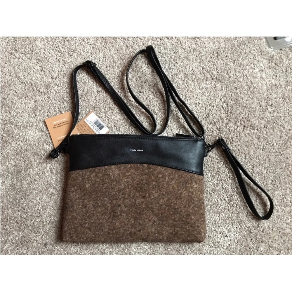 NWT Pixie ⭐️ Mood Nicole small dark cork pouch.(100% Vegan Leather)